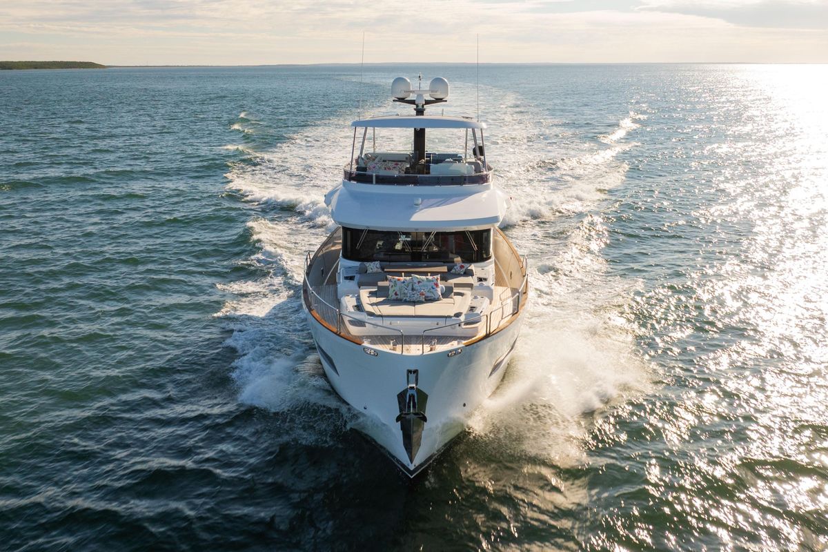 2019 Sirena 64 