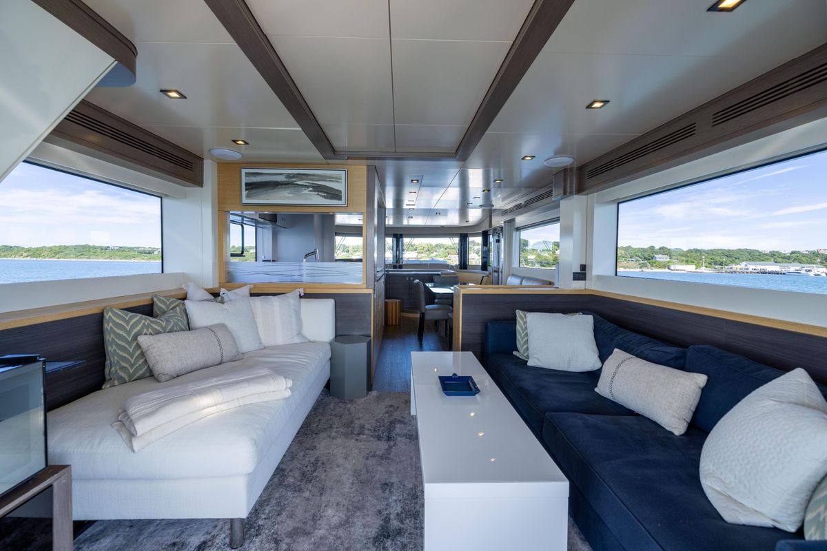2019 Sirena 64 