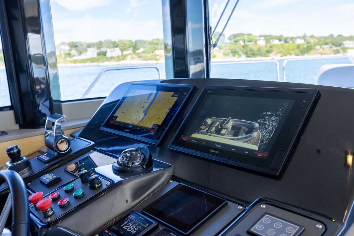2019 Sirena 64 