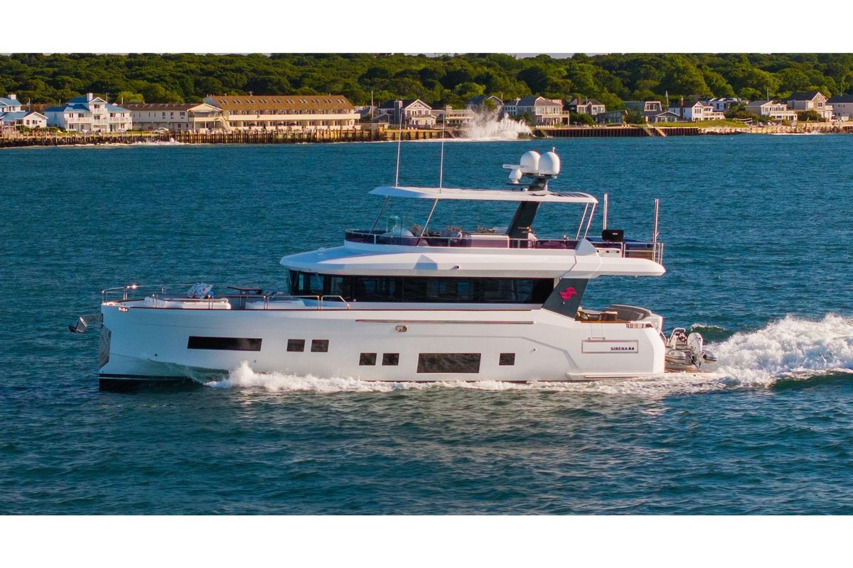 2019 Sirena 64 