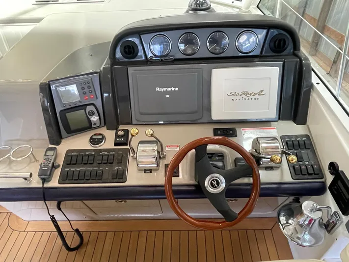 Faux Paw Yacht Photos Pics 