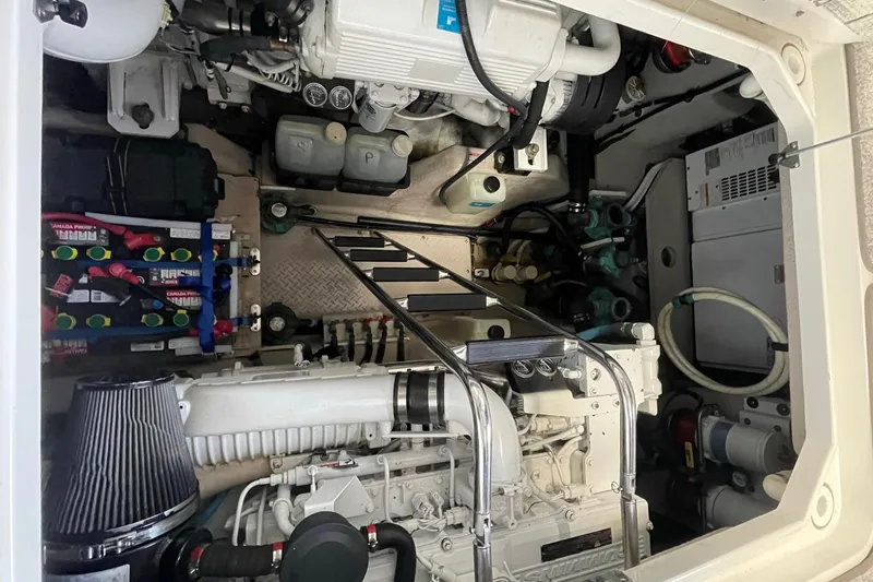 Faux Paw Yacht Photos Pics 