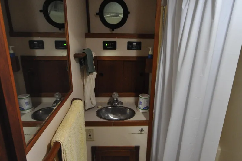 Red Jacket Yacht Photos Pics 