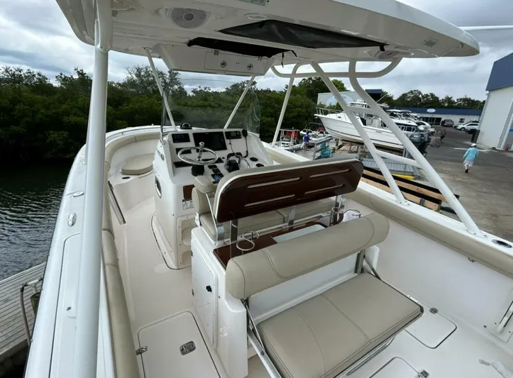  Yacht Photos Pics 2017 Pursuit S 280 Sport - Image 23