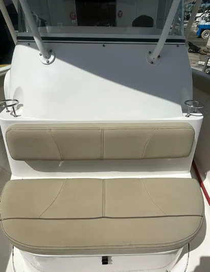  Yacht Photos Pics 2017 Pursuit S 280 Sport - Image 16