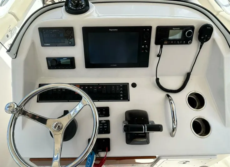  Yacht Photos Pics 2017 Pursuit S 280 Sport - Image 18