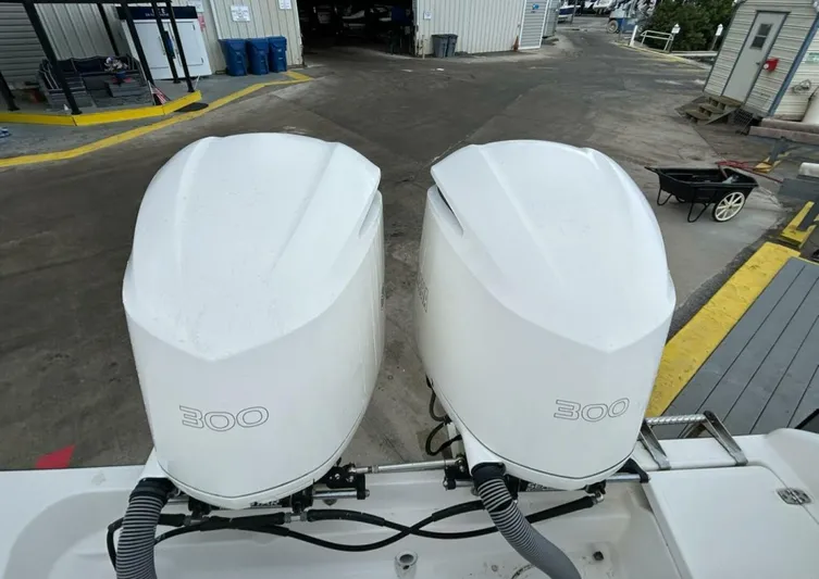  Yacht Photos Pics 2017 Pursuit S 280 Sport - Image 29