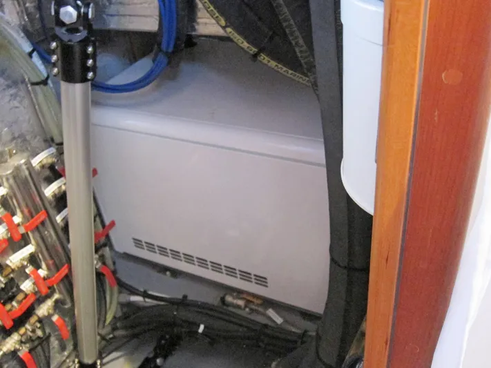 Living Water Yacht Photos Pics 