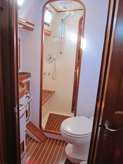 Living Water Yacht Photos Pics 