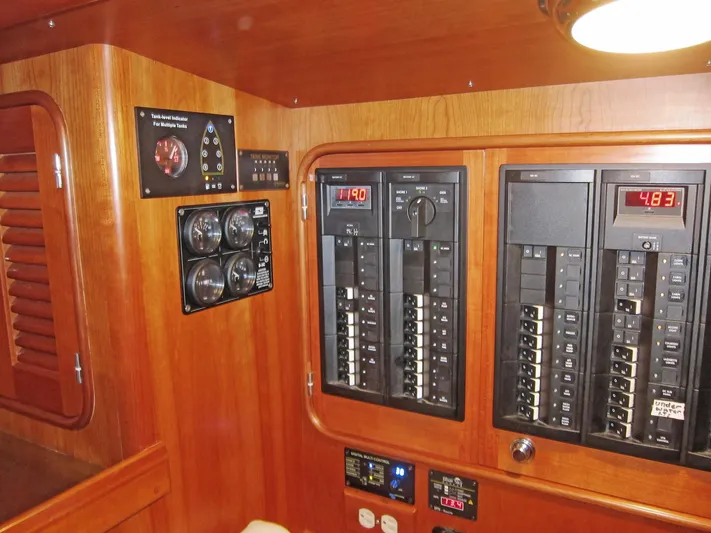 Living Water Yacht Photos Pics 