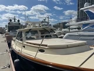 2008 Hinckley Talaria 40