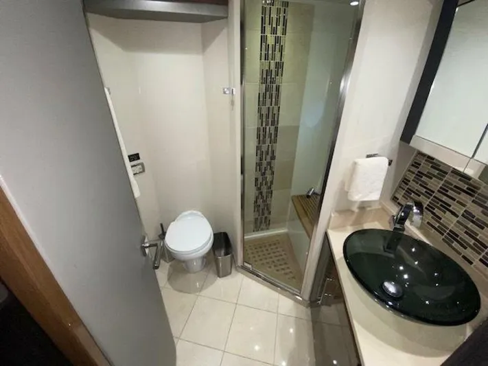 7th Heaven Yacht Photos Pics 2014 Marquis 63 Sport Yacht - Image 41