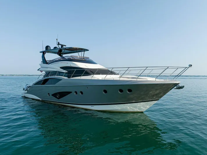 7th Heaven Yacht Photos Pics 2014 Marquis 63 Sport Yacht - Image 3