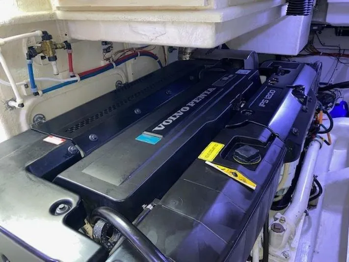 7th Heaven Yacht Photos Pics 2014 Marquis 63 Sport Yacht - Image 59