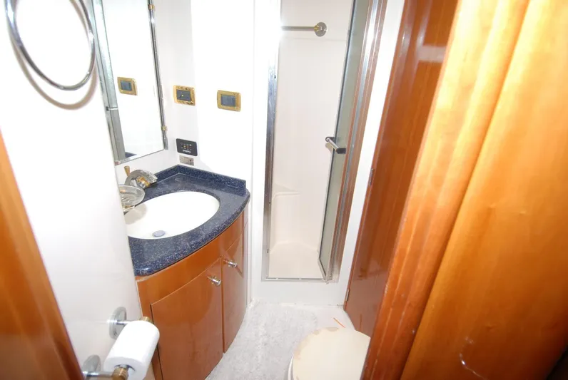 Escape Plan Yacht Photos Pics 2002 Carver 564 Cockpit - Image 34