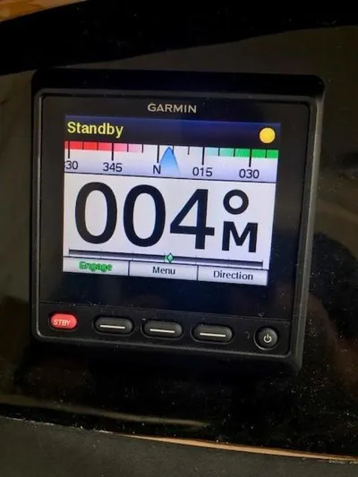 Escape Plan Yacht Photos Pics 2002 Carver 564 Cockpit - Image 43