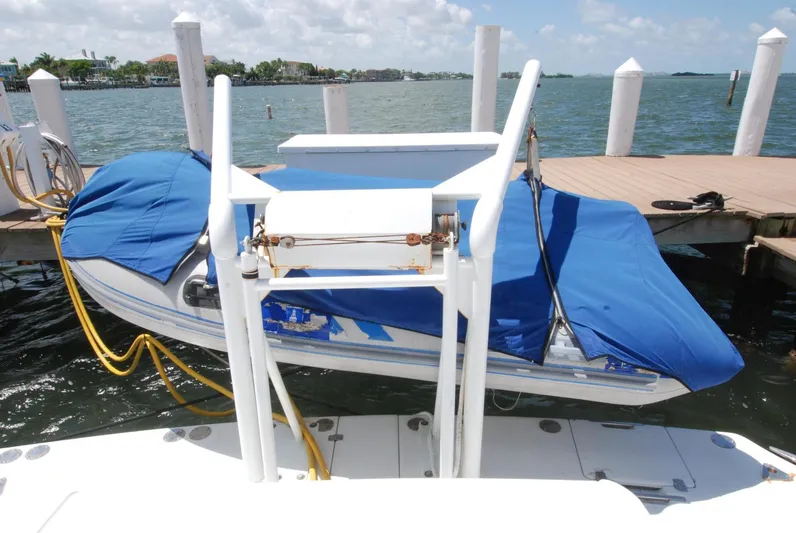 Escape Plan Yacht Photos Pics 2002 Carver 564 Cockpit - Image 77