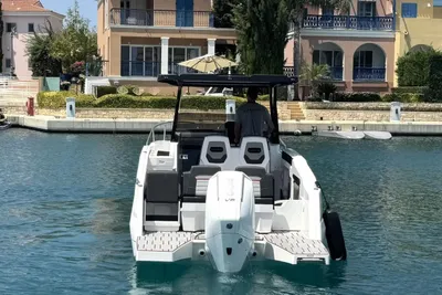 2026 Karnic R8 HARD TOP