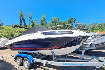 2017 Bayliner VR5 Cuddy