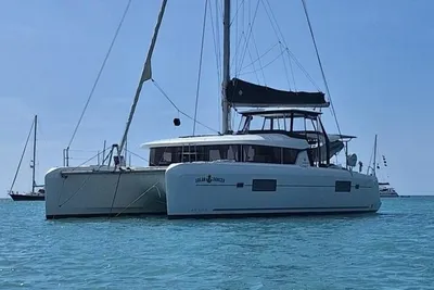 Lagoon 42