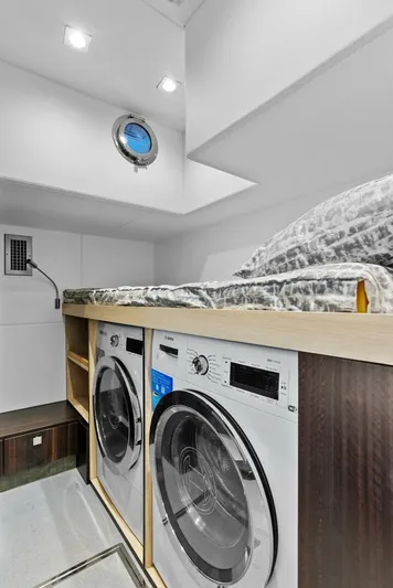 Our Trade Yacht Photos Pics 2024 Sunseeker Manhattan 55 - Image 25