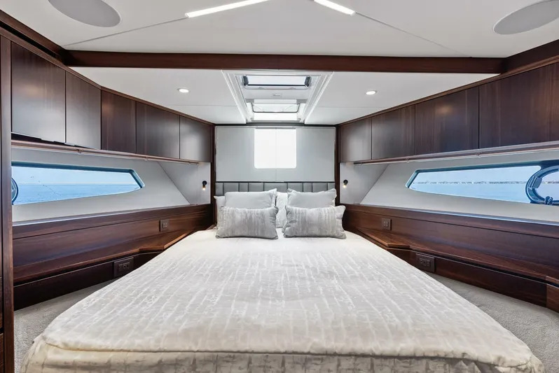 Our Trade Yacht Photos Pics 2024 Sunseeker Manhattan 55 - Image 21