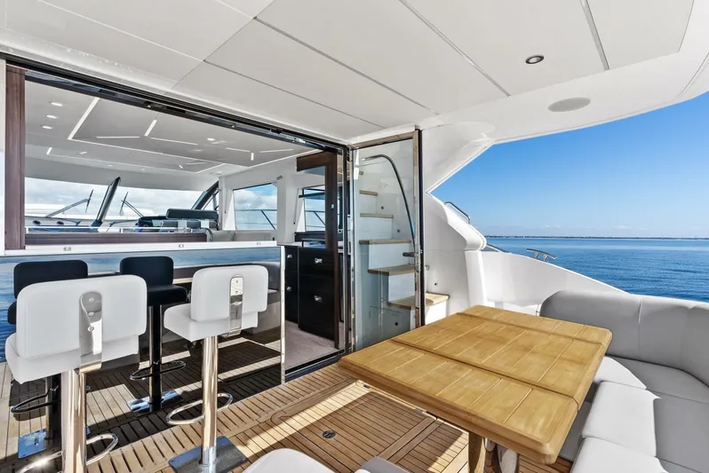 Our Trade Yacht Photos Pics 2024 Sunseeker Manhattan 55 - Image 7