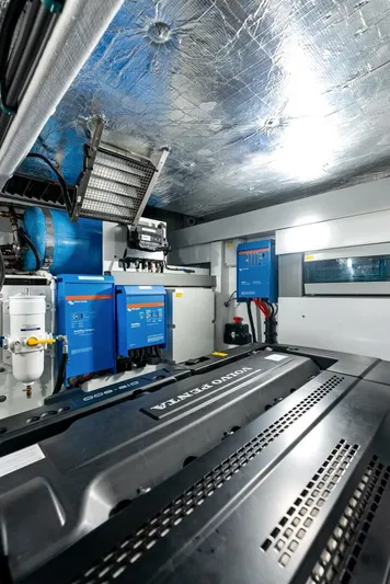 Our Trade Yacht Photos Pics 2024 Sunseeker Manhattan 55 - Image 35