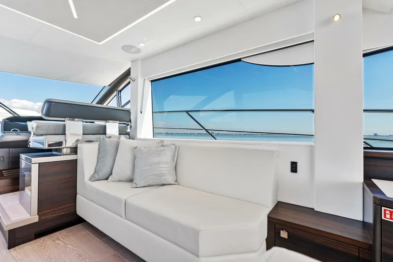 Our Trade Yacht Photos Pics 2024 Sunseeker Manhattan 55 - Image 15