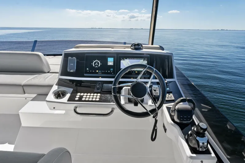 Our Trade Yacht Photos Pics 2024 Sunseeker Manhattan 55 - Image 32