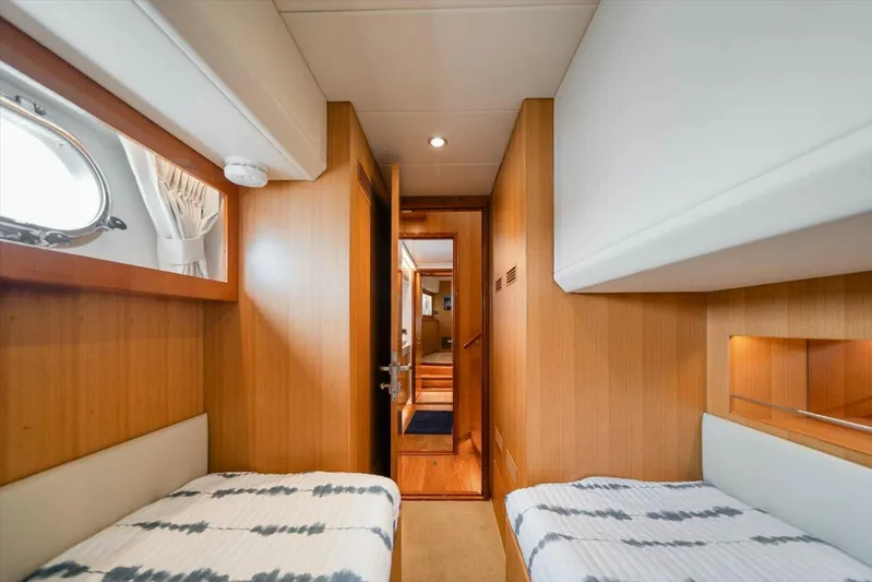 Magic Yacht Photos Pics 2018 Horizon Pc52 - Image 35