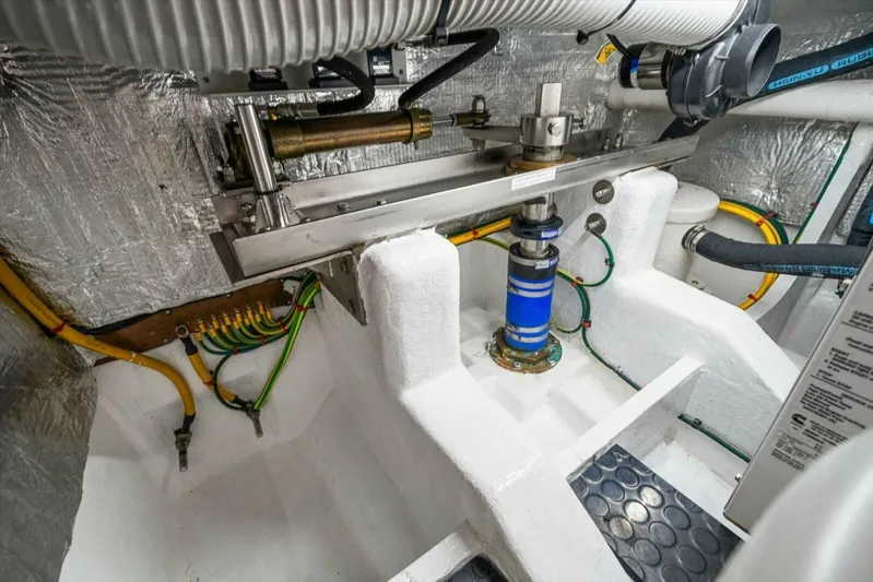 Magic Yacht Photos Pics 2018 Horizon Pc52 - Image 49