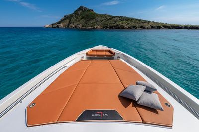 Yacht