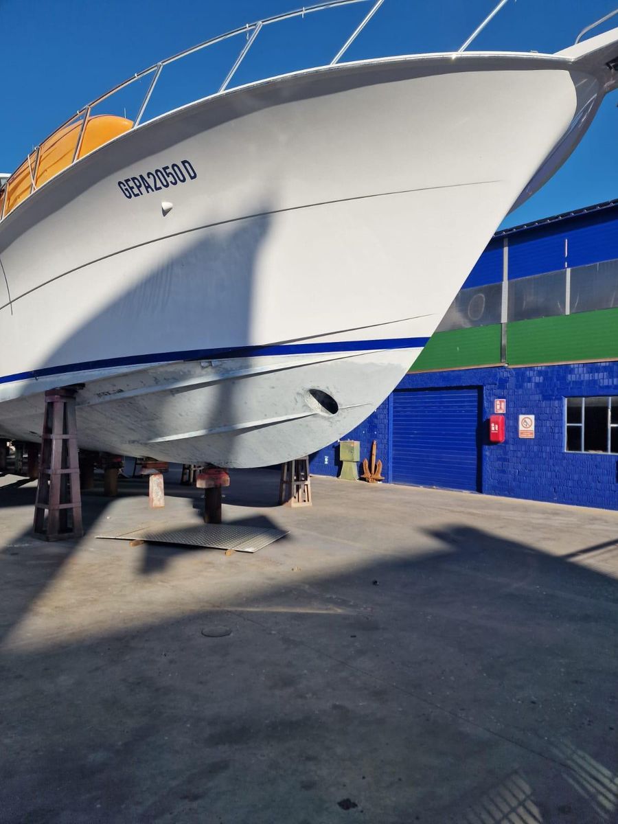 2013 Hatteras 63 