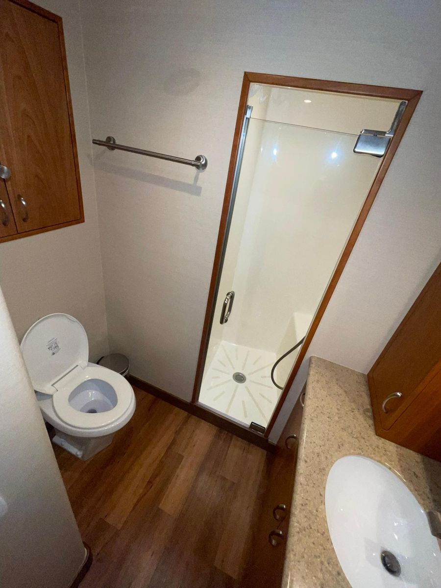 2013 Hatteras 63 