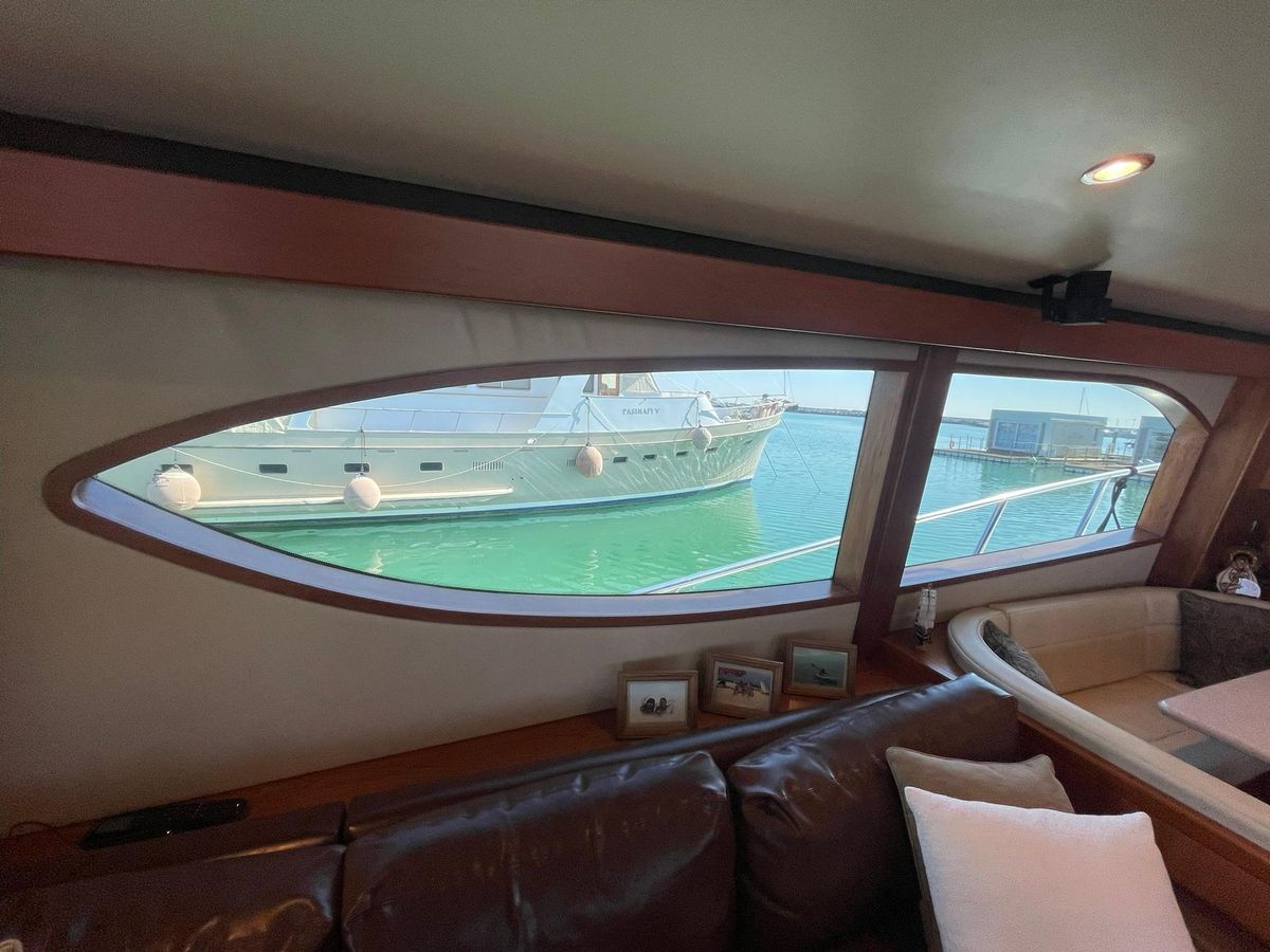 2013 Hatteras 63 