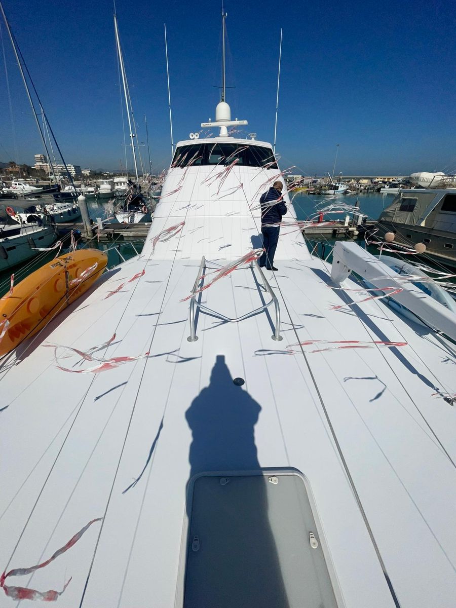 2013 Hatteras 63 