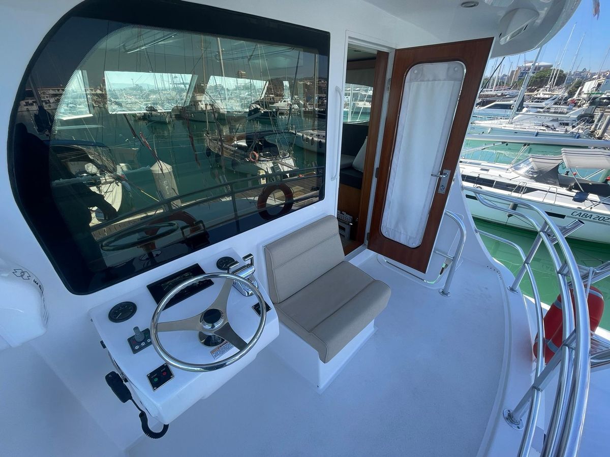 2013 Hatteras 63 
