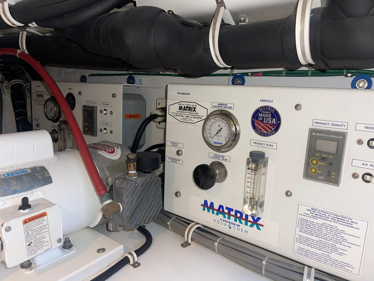 2013 Hatteras 63 