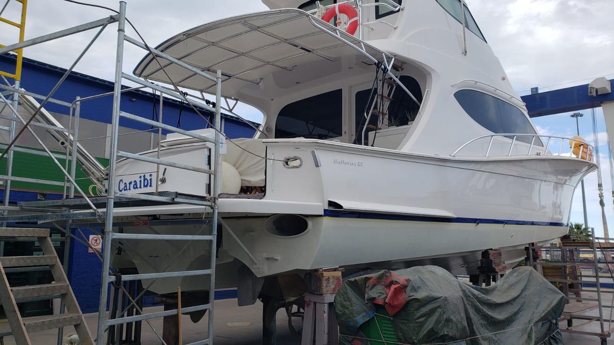 2013 Hatteras 63 