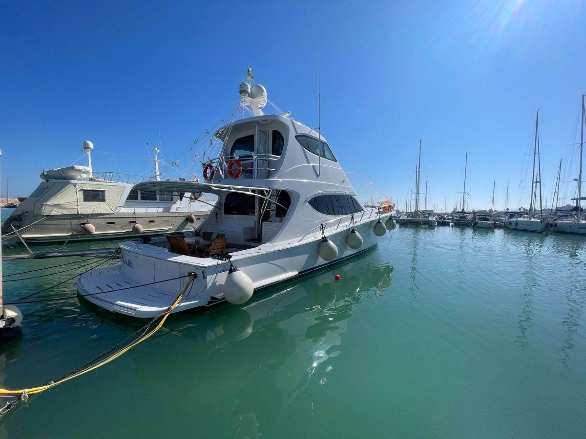 2013 Hatteras 63 