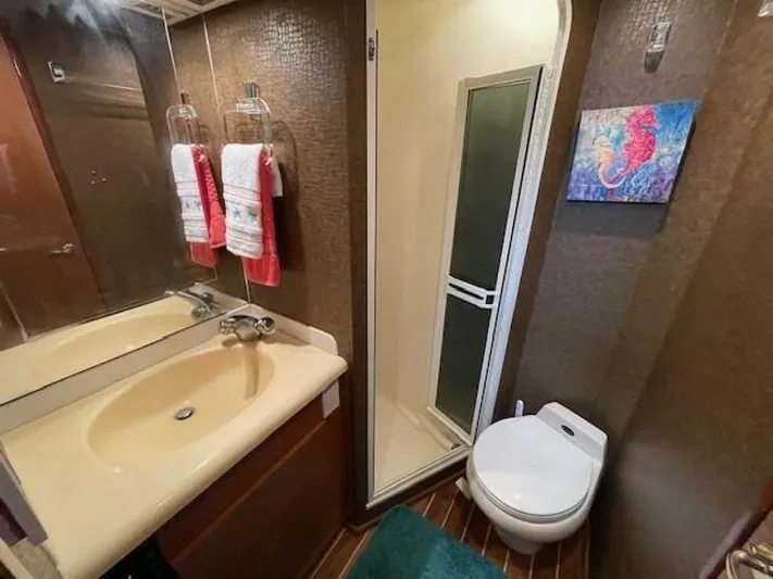 Nothin To Talk About Yacht Photos Pics 2000 Viking 58 Convertible - Image 53