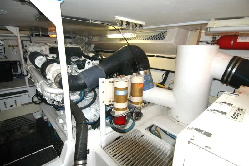 Nothin To Talk About Yacht Photos Pics 2000 Viking 58 Convertible - Image 91