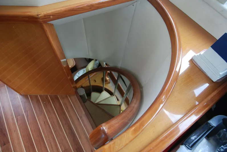 Nothin To Talk About Yacht Photos Pics 2000 Viking 58 Convertible - Image 64