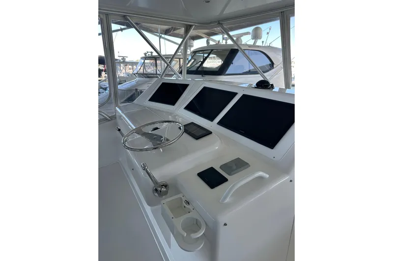 Capt Bab Yacht Photos Pics Viking 45 CAPT BAB- Flybridge - Helm