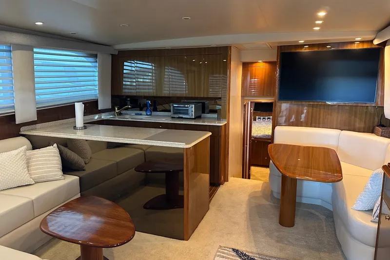 Capt Bab Yacht Photos Pics Viking 45 CAPT BAB- Salon-Galley