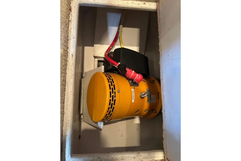 Capt Bab Yacht Photos Pics Viking 45 CAPT BAB- Engine Room