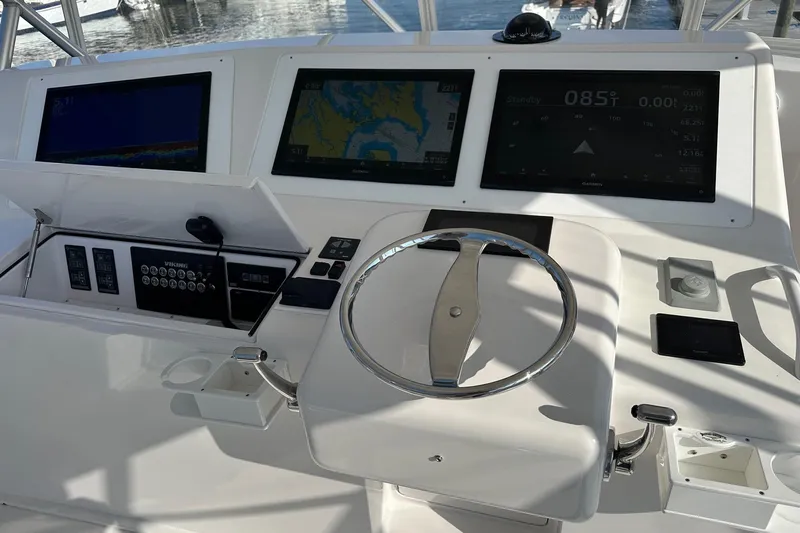 Capt Bab Yacht Photos Pics Viking 45 CAPT BAB - Flybridge - Helm