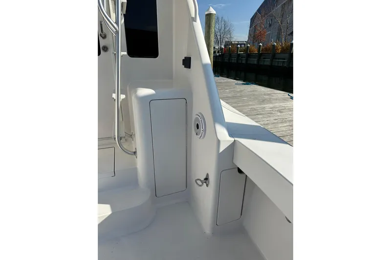 Capt Bab Yacht Photos Pics Viking 45 CAPT BAB - Cockpit