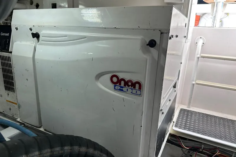 Capt Bab Yacht Photos Pics Viking 45 CAPT BAB- Engine Room